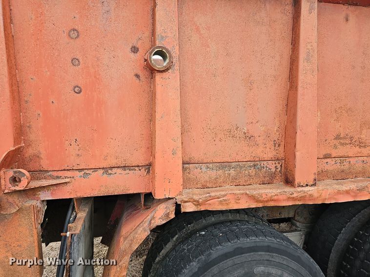 image for item DR5949 1973 Ford 8000  manure spreader truck