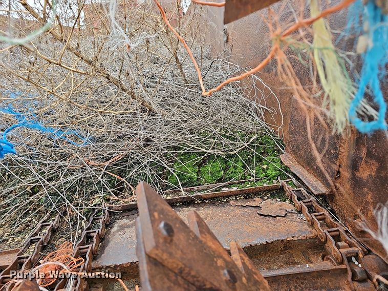 image for item DR5949 1973 Ford 8000  manure spreader truck