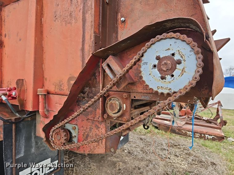 image for item DR5949 1973 Ford 8000  manure spreader truck