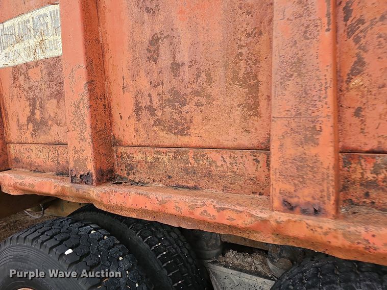 image for item DR5949 1973 Ford 8000  manure spreader truck