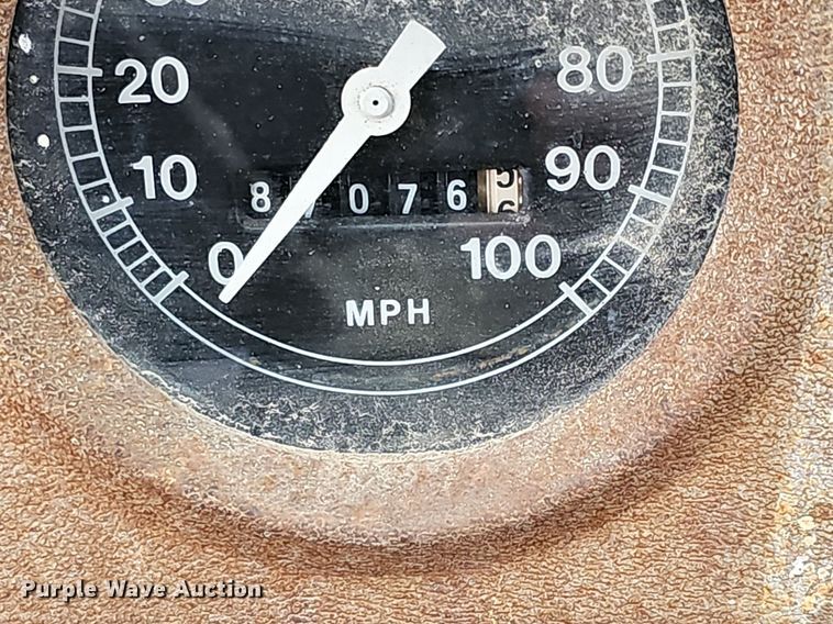 image for item DR5949 1973 Ford 8000  manure spreader truck