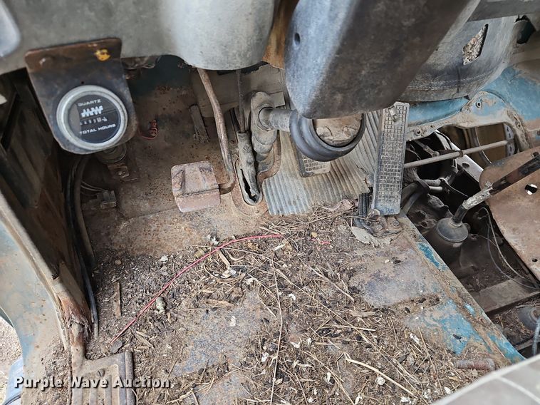 image for item DR5949 1973 Ford 8000  manure spreader truck