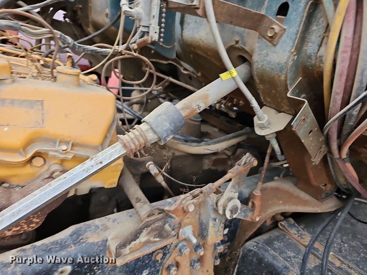 image for item DR5949 1973 Ford 8000  manure spreader truck