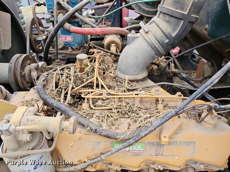 image for item DR5949 1973 Ford 8000  manure spreader truck