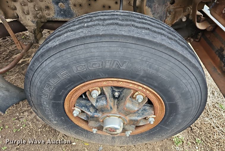 image for item DR5949 1973 Ford 8000  manure spreader truck