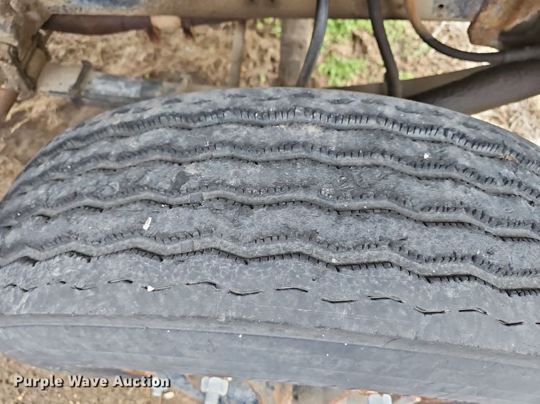 image for item DR5949 1973 Ford 8000  manure spreader truck