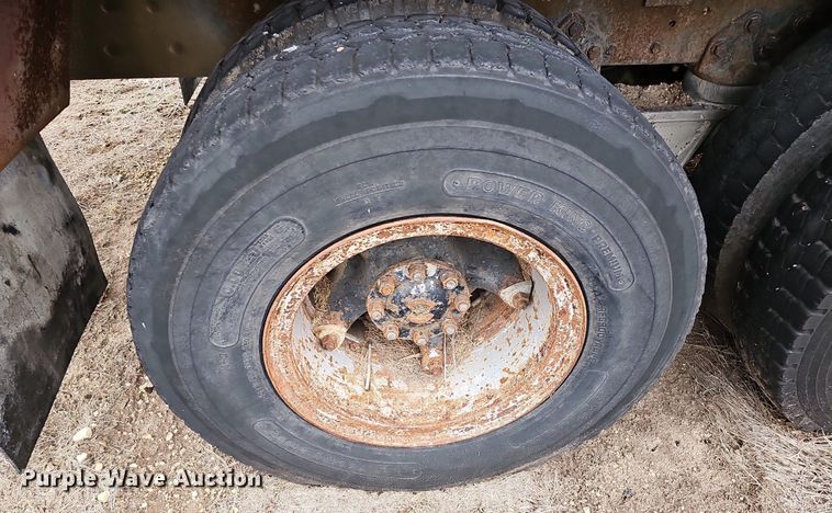 image for item DR5949 1973 Ford 8000  manure spreader truck