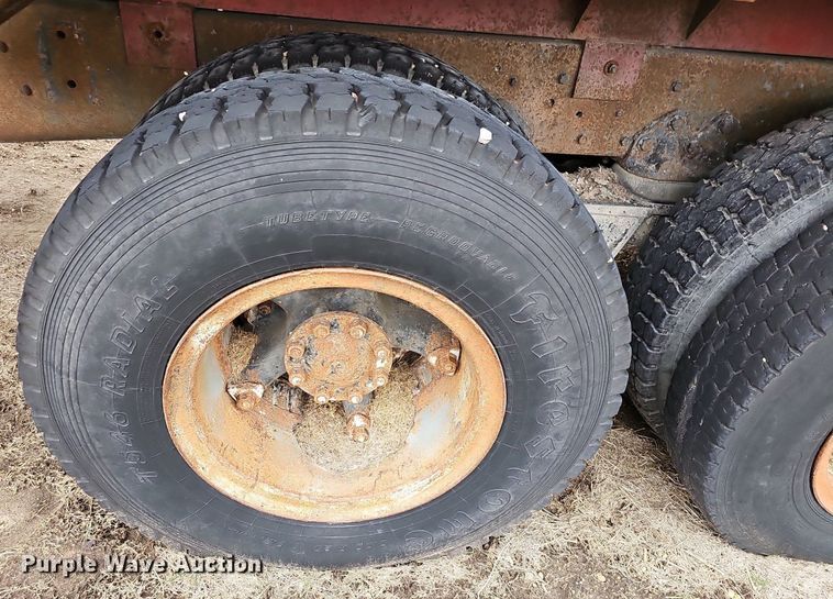 image for item DR5949 1973 Ford 8000  manure spreader truck