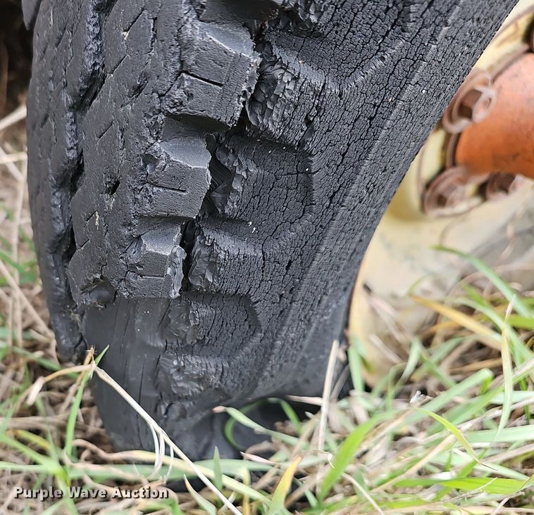 image for item DR5954 Approximately 40 irrigation pipes