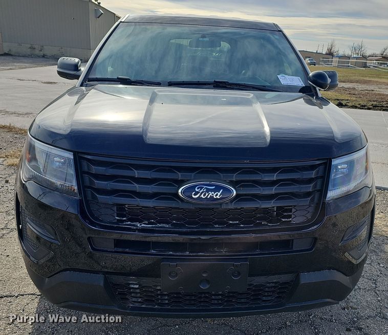 image for item DR5972 2017 Ford Explorer Police Interceptor  SUV