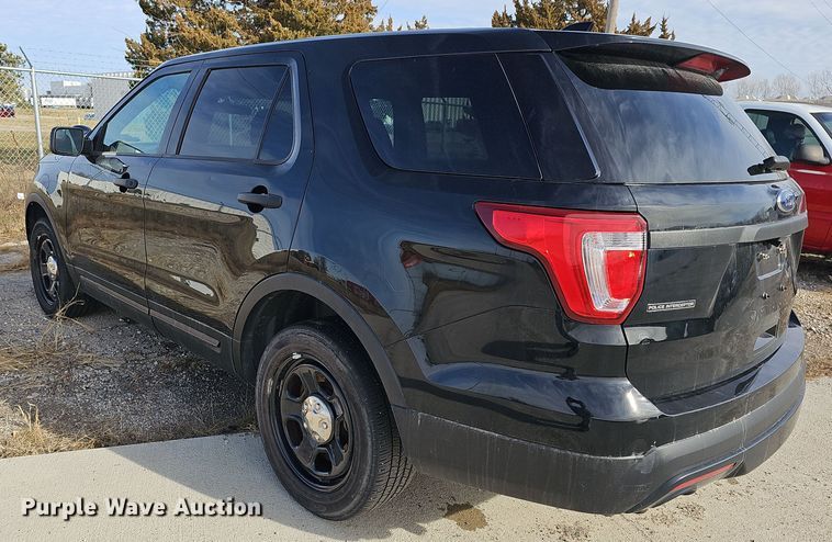 image for item DR5972 2017 Ford Explorer Police Interceptor  SUV