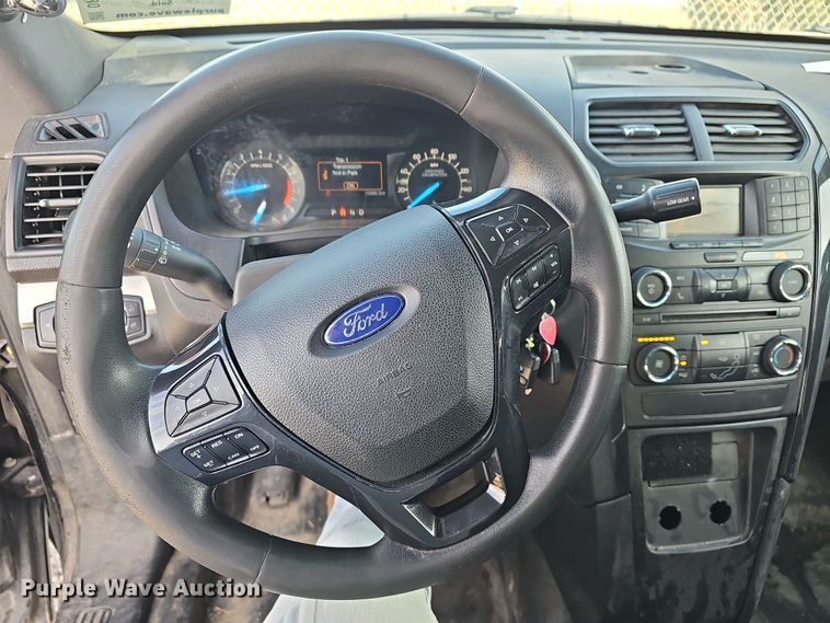 image for item DR5972 2017 Ford Explorer Police Interceptor  SUV