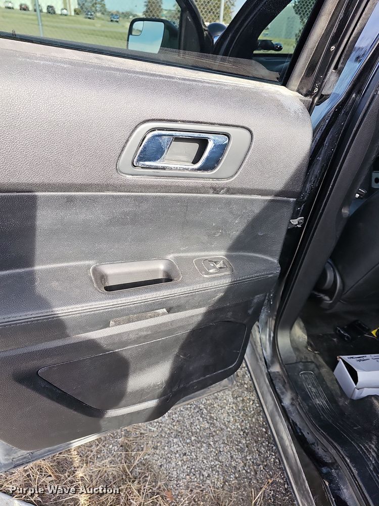 image for item DR5972 2017 Ford Explorer Police Interceptor  SUV