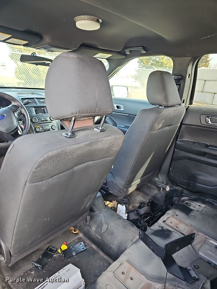 image for item DR5972 2017 Ford Explorer Police Interceptor  SUV