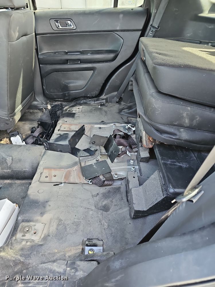 image for item DR5972 2017 Ford Explorer Police Interceptor  SUV