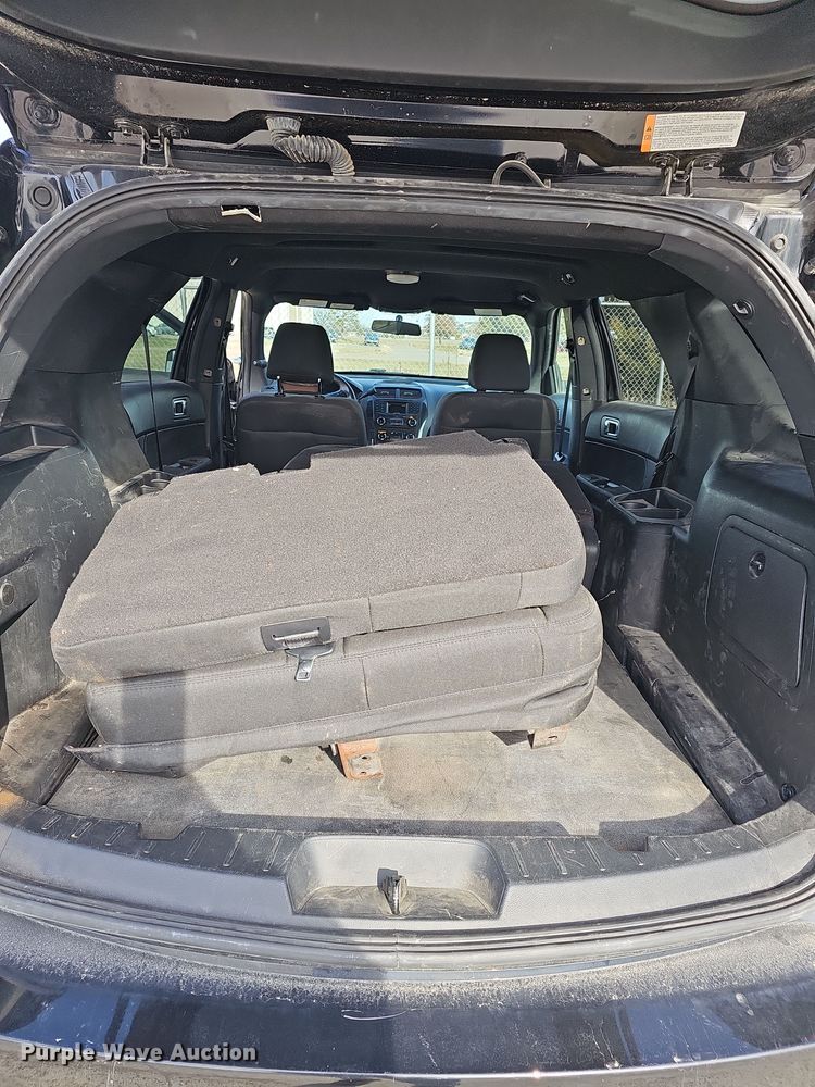 image for item DR5972 2017 Ford Explorer Police Interceptor  SUV