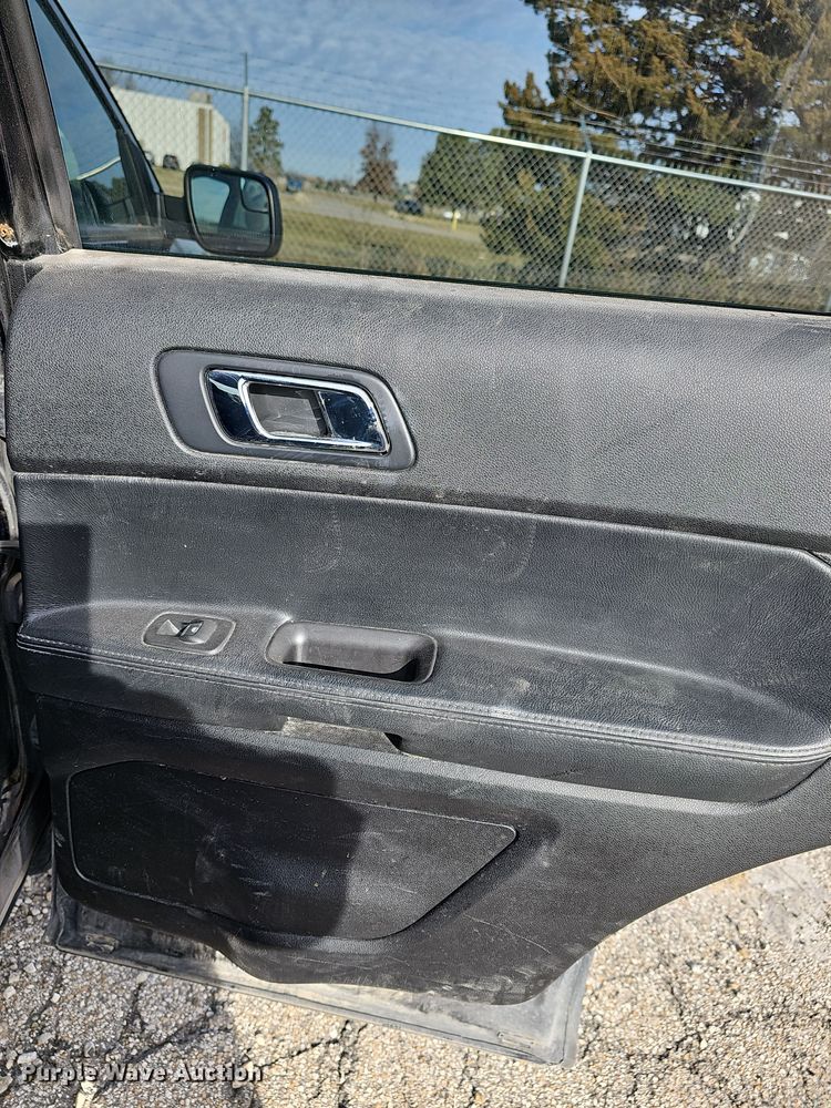 image for item DR5972 2017 Ford Explorer Police Interceptor  SUV