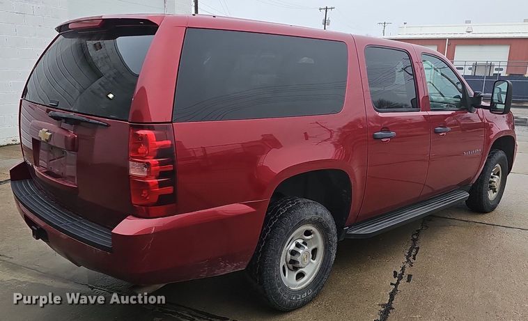 image for item DR5975 2013 Chevrolet Suburban  SUV
