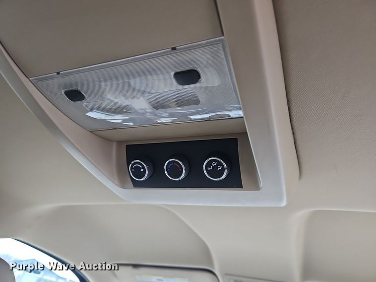 image for item DR5975 2013 Chevrolet Suburban  SUV