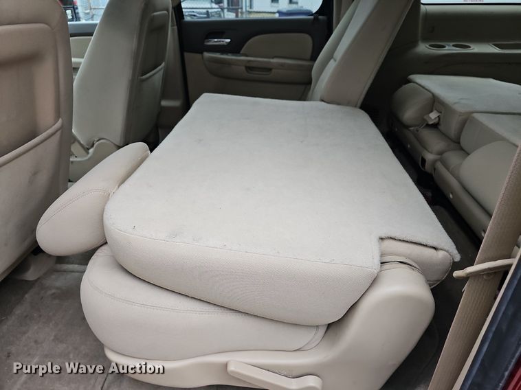 image for item DR5975 2013 Chevrolet Suburban  SUV