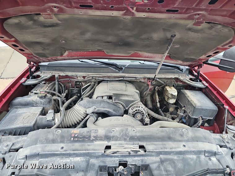 image for item DR5975 2013 Chevrolet Suburban  SUV