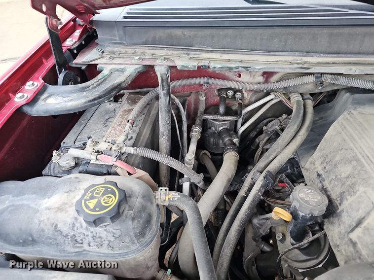 image for item DR5975 2013 Chevrolet Suburban  SUV