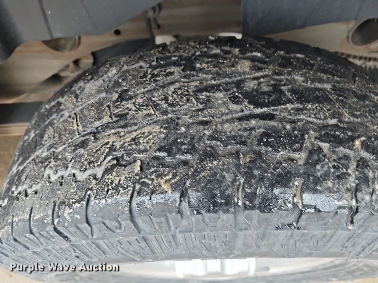 image for item DR5975 2013 Chevrolet Suburban  SUV