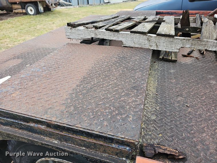 image for item DR5977 1976 Chevrolet C65  flatbed truck