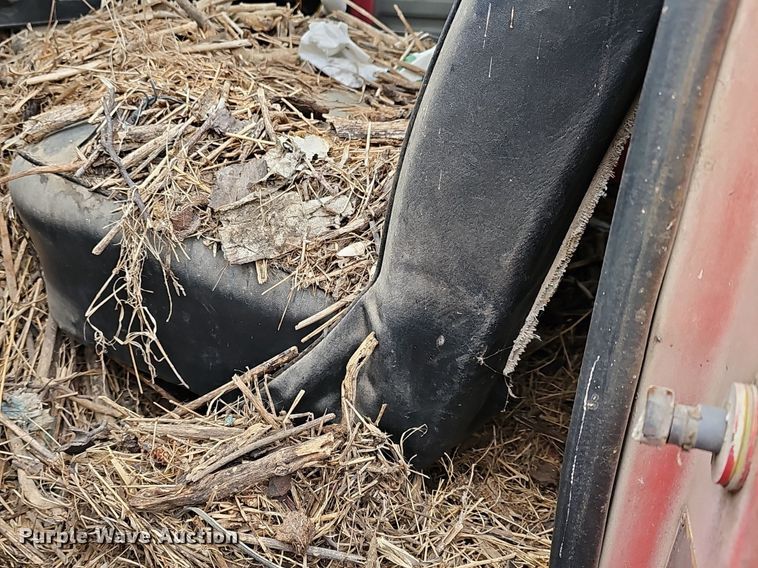 image for item DR5977 1976 Chevrolet C65  flatbed truck