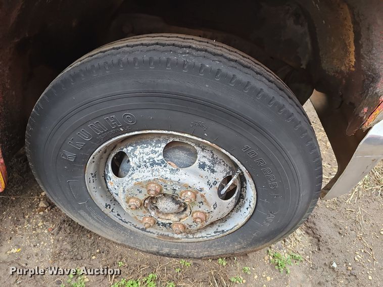 image for item DR5977 1976 Chevrolet C65  flatbed truck