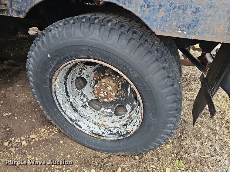 image for item DR5977 1976 Chevrolet C65  flatbed truck