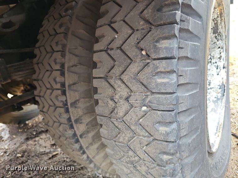 image for item DR5977 1976 Chevrolet C65  flatbed truck