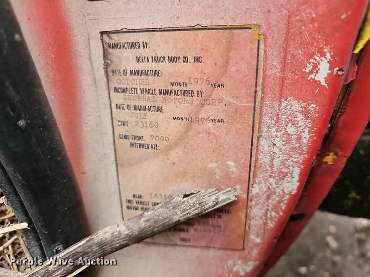 image for item DR5977 1976 Chevrolet C65  flatbed truck