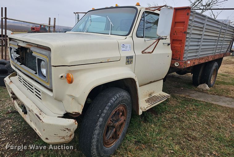 image for item DR5978 1979 Chevrolet C70  grain truck