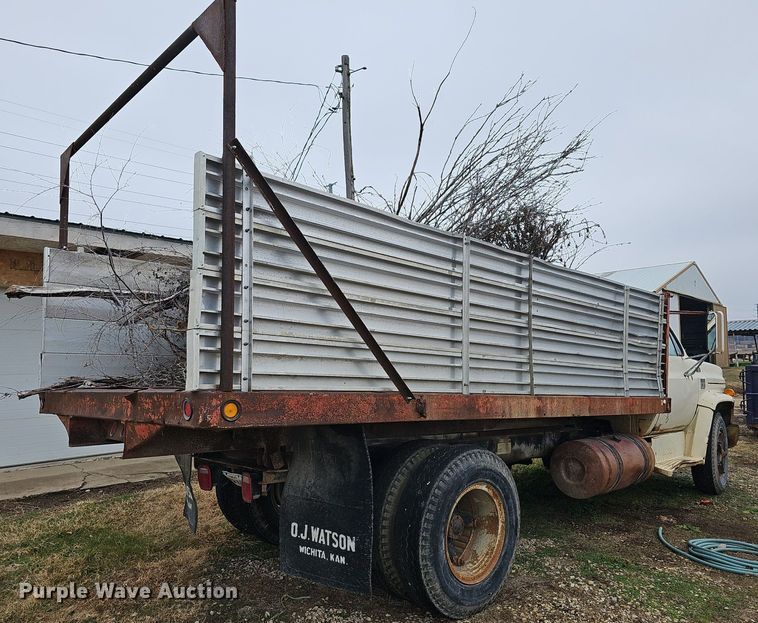 image for item DR5978 1979 Chevrolet C70  grain truck