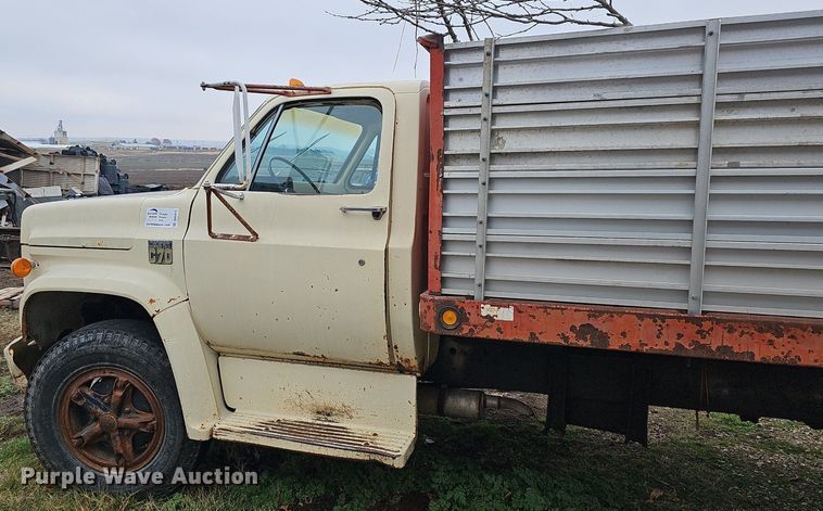 image for item DR5978 1979 Chevrolet C70  grain truck