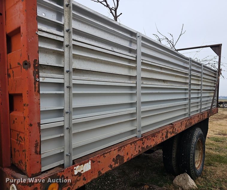 image for item DR5978 1979 Chevrolet C70  grain truck