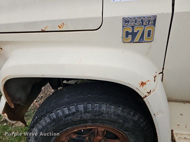 image for item DR5978 1979 Chevrolet C70  grain truck