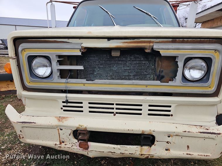 image for item DR5978 1979 Chevrolet C70  grain truck