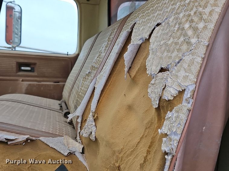 image for item DR5978 1979 Chevrolet C70  grain truck