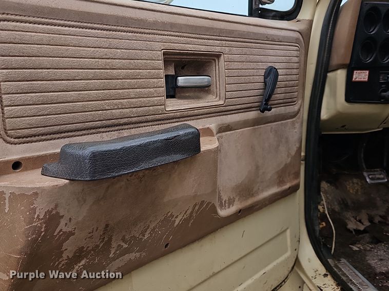 image for item DR5978 1979 Chevrolet C70  grain truck