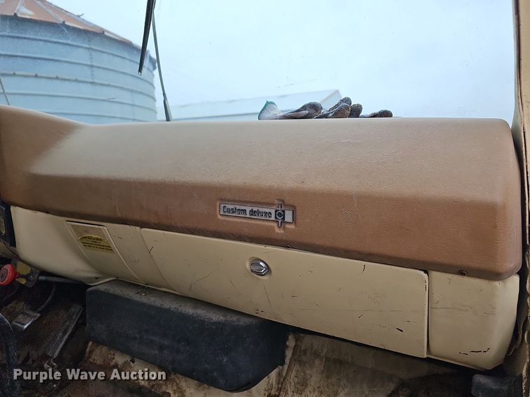 image for item DR5978 1979 Chevrolet C70  grain truck