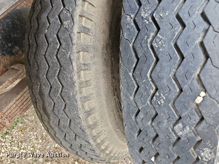 image for item DR5978 1979 Chevrolet C70  grain truck