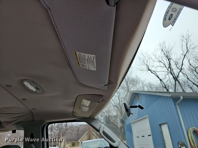 image for item DR5979 2006 Ford E350 Super Duty XL  van