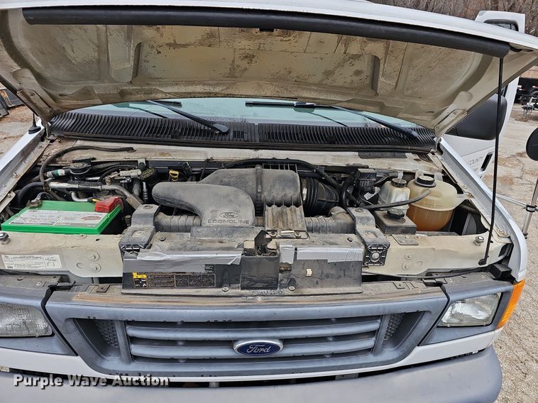 image for item DR5979 2006 Ford E350 Super Duty XL  van