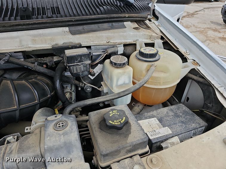 image for item DR5979 2006 Ford E350 Super Duty XL  van