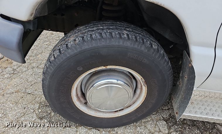 image for item DR5979 2006 Ford E350 Super Duty XL  van