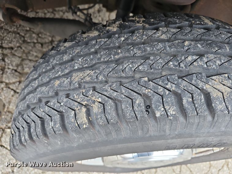 image for item DR5979 2006 Ford E350 Super Duty XL  van