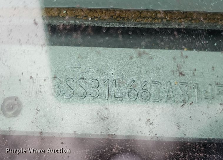 image for item DR5979 2006 Ford E350 Super Duty XL  van