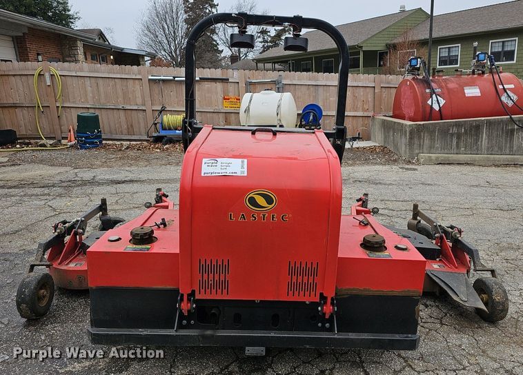 image for item DR5980 2015 Lastec 4520 Articulator  ZTR lawn mower